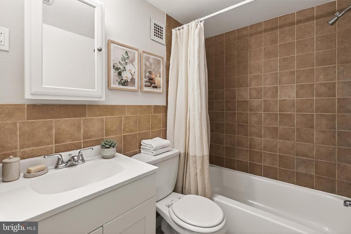 9445 Fairfax Boulevard #102 photo 17