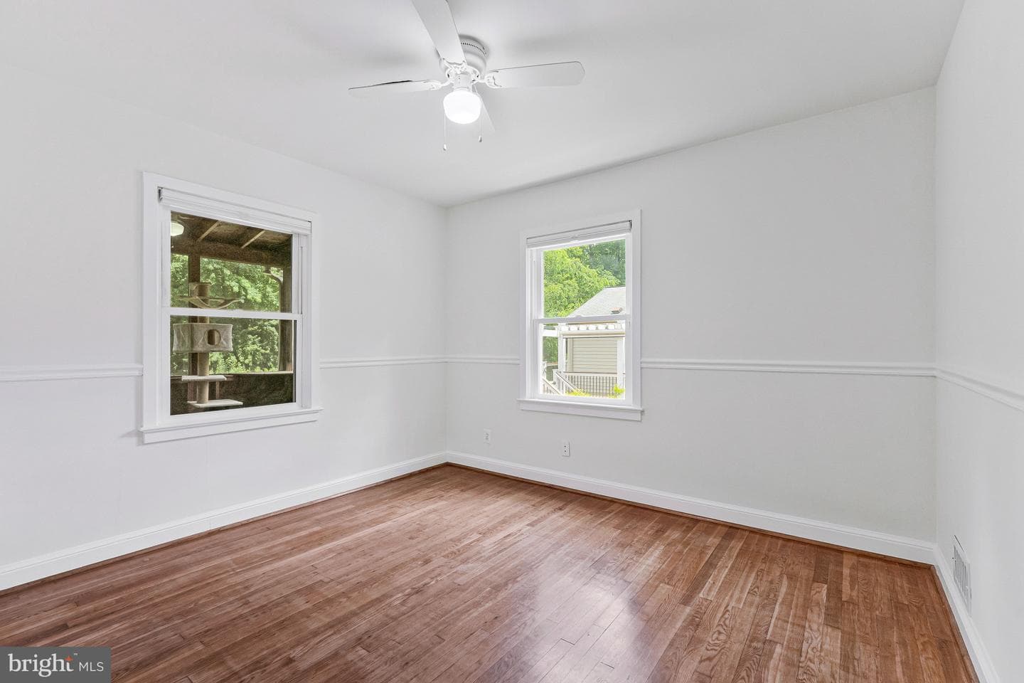 10824 Scott Drive photo 10