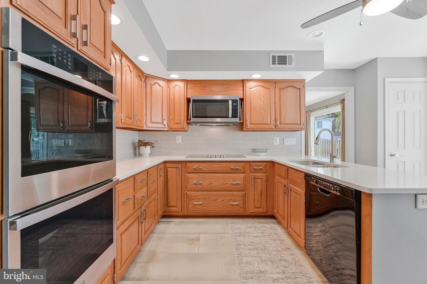 10371 Stratford Avenue photo 11
