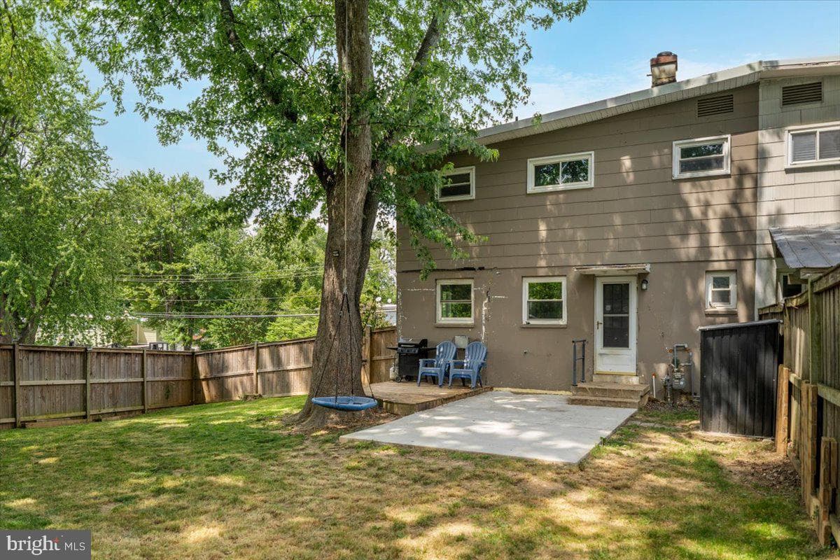 10623 Maple Street photo 16