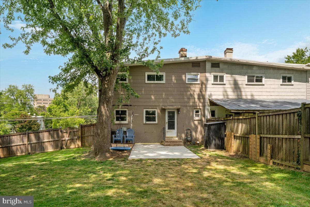 10623 Maple Street photo 17