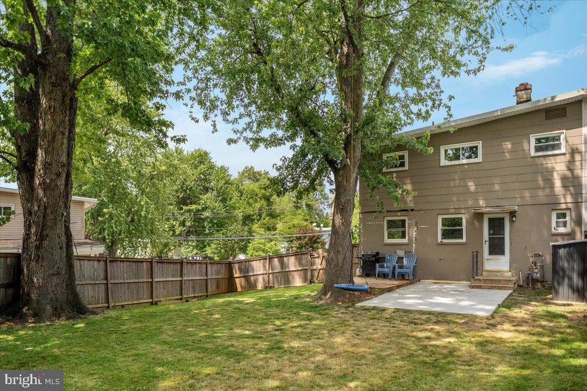 10623 Maple Street photo 18