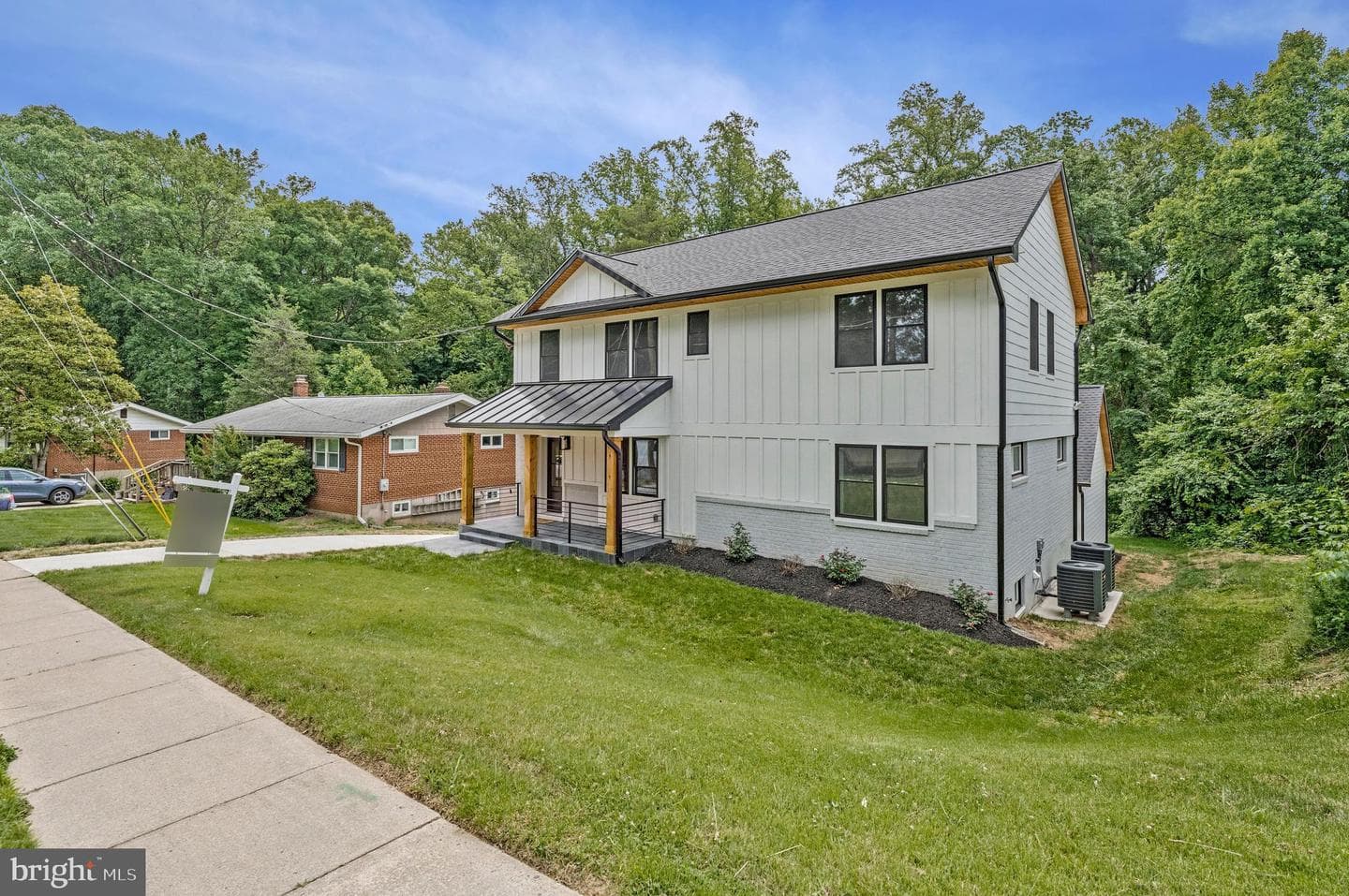 10211 Stratford Avenue photo 52