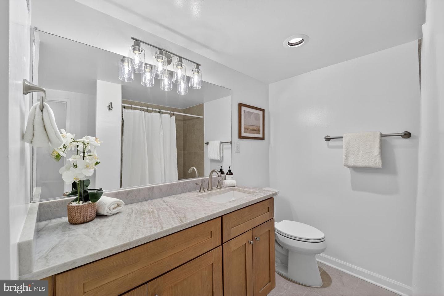 10570 Main Street #304 photo 16