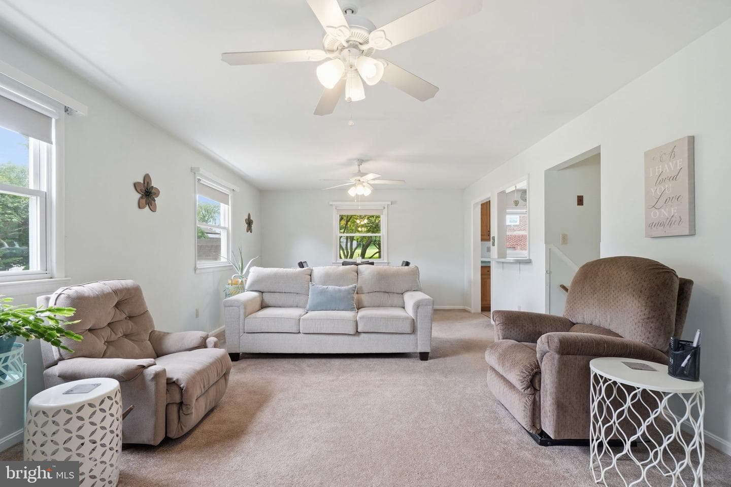 10011 Terry Street photo 15