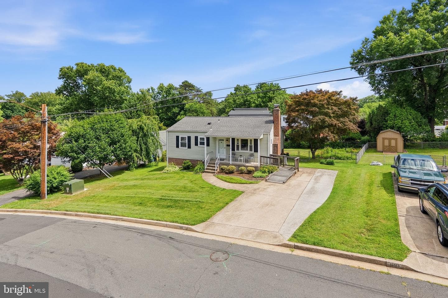 10011 Terry Street photo 35