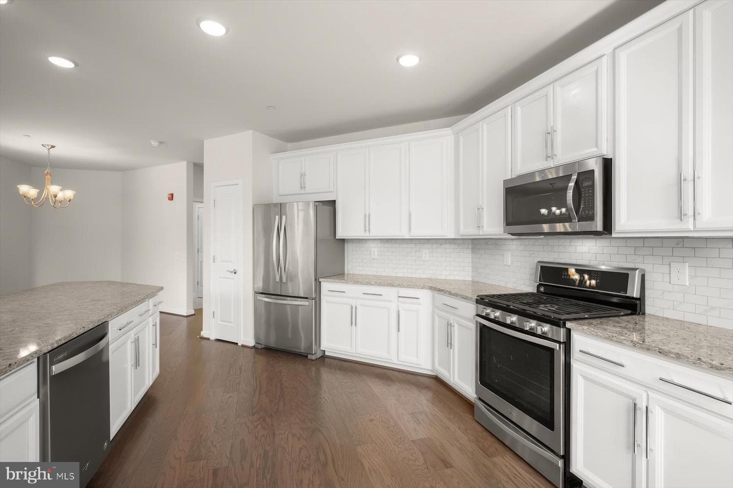 3985 Norton Place #101 photo 13