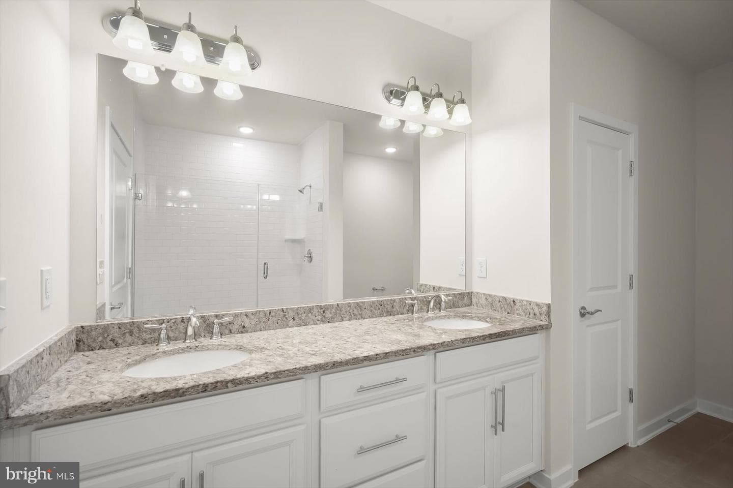 3985 Norton Place #101 photo 21