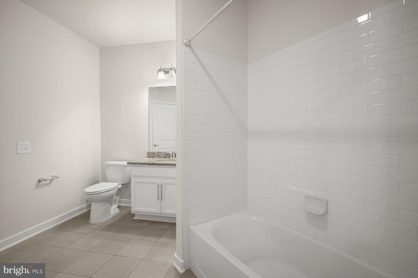 3985 Norton Place #101 photo 29