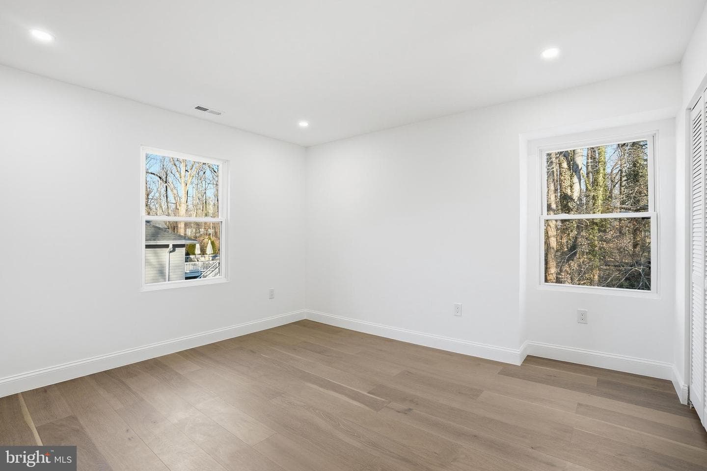 10704 Howerton Avenue photo 32