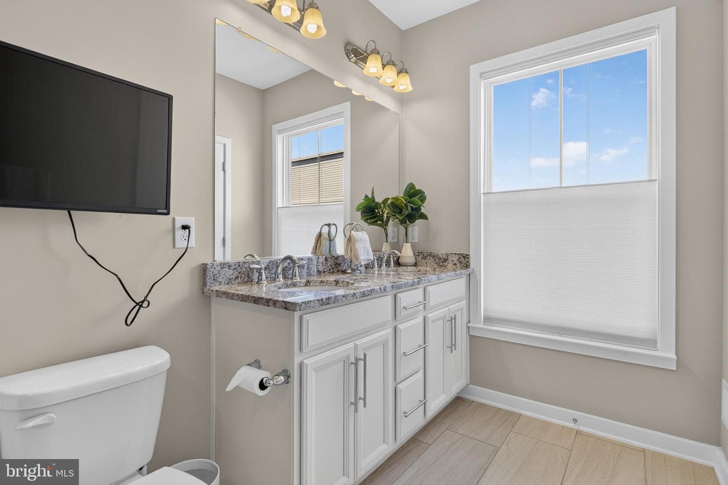 3957 Oak Street photo 29