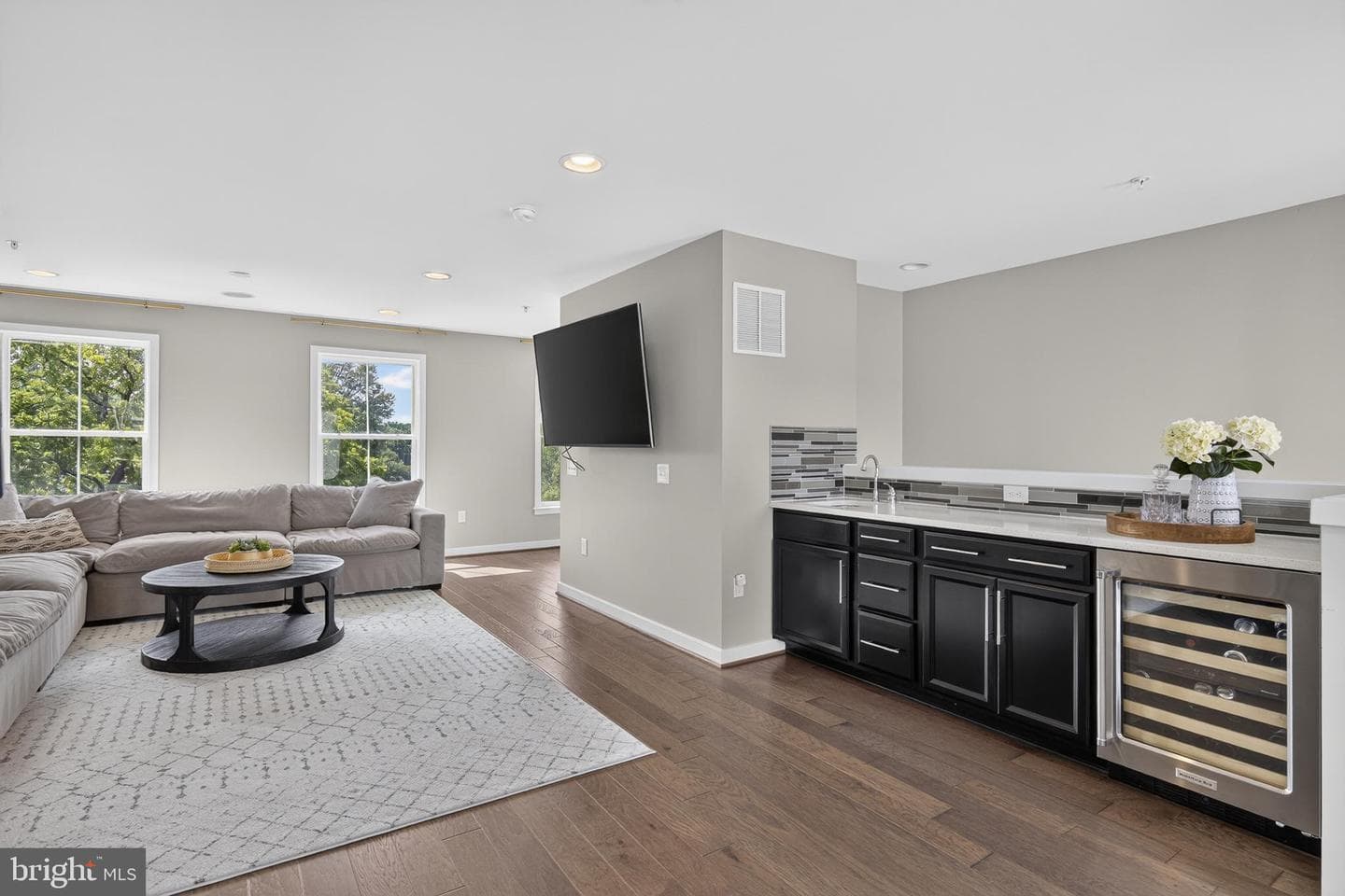 3957 Oak Street photo 37
