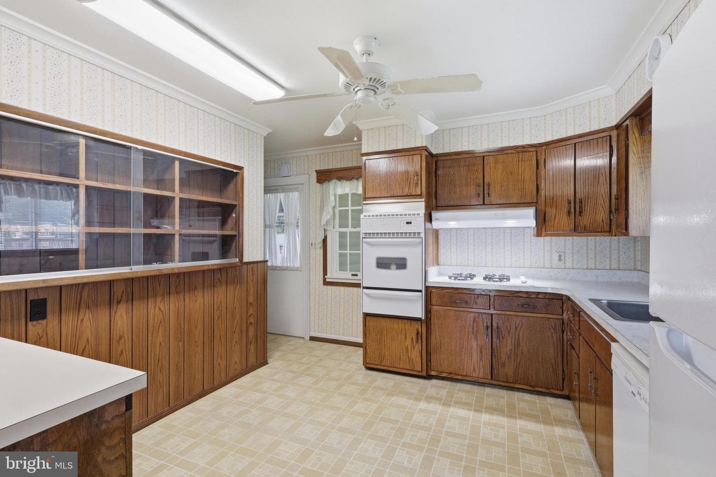 4132 Locust Lane photo 4