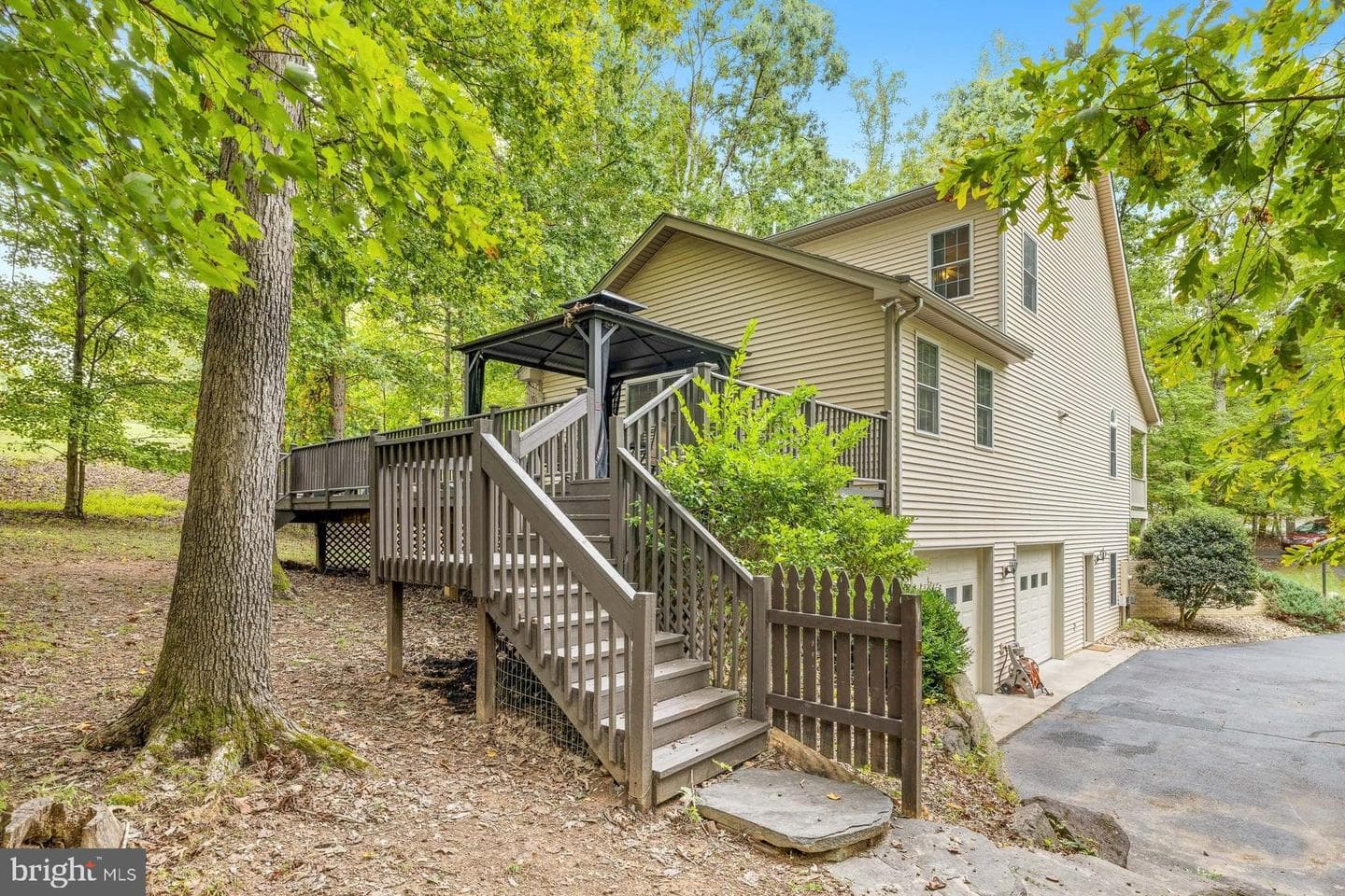 198 Jefferson Dr photo 47