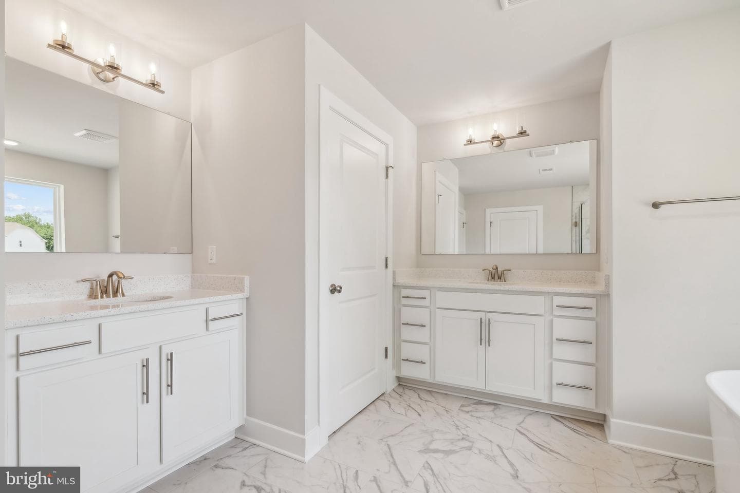 9130 Kingston Road photo 20