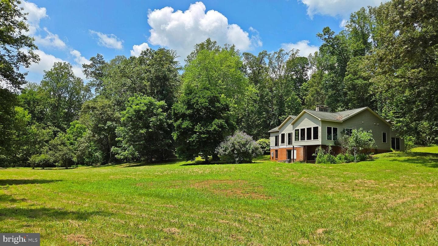 7296 Burke Lane, Warrenton