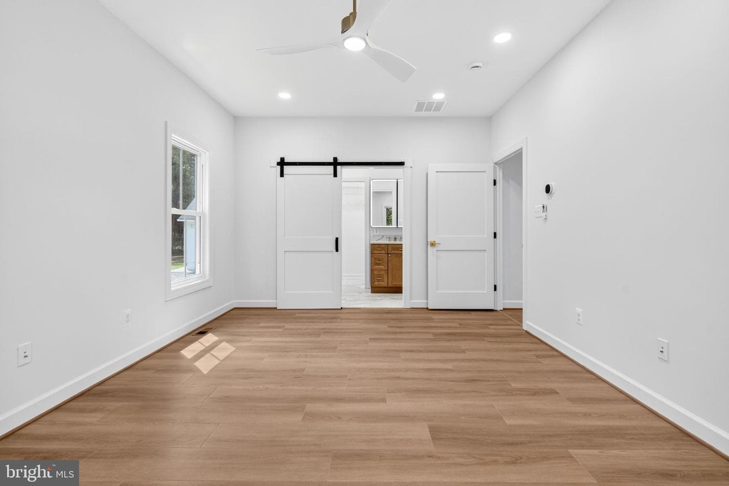 9653 Woodbrook Ln photo 20