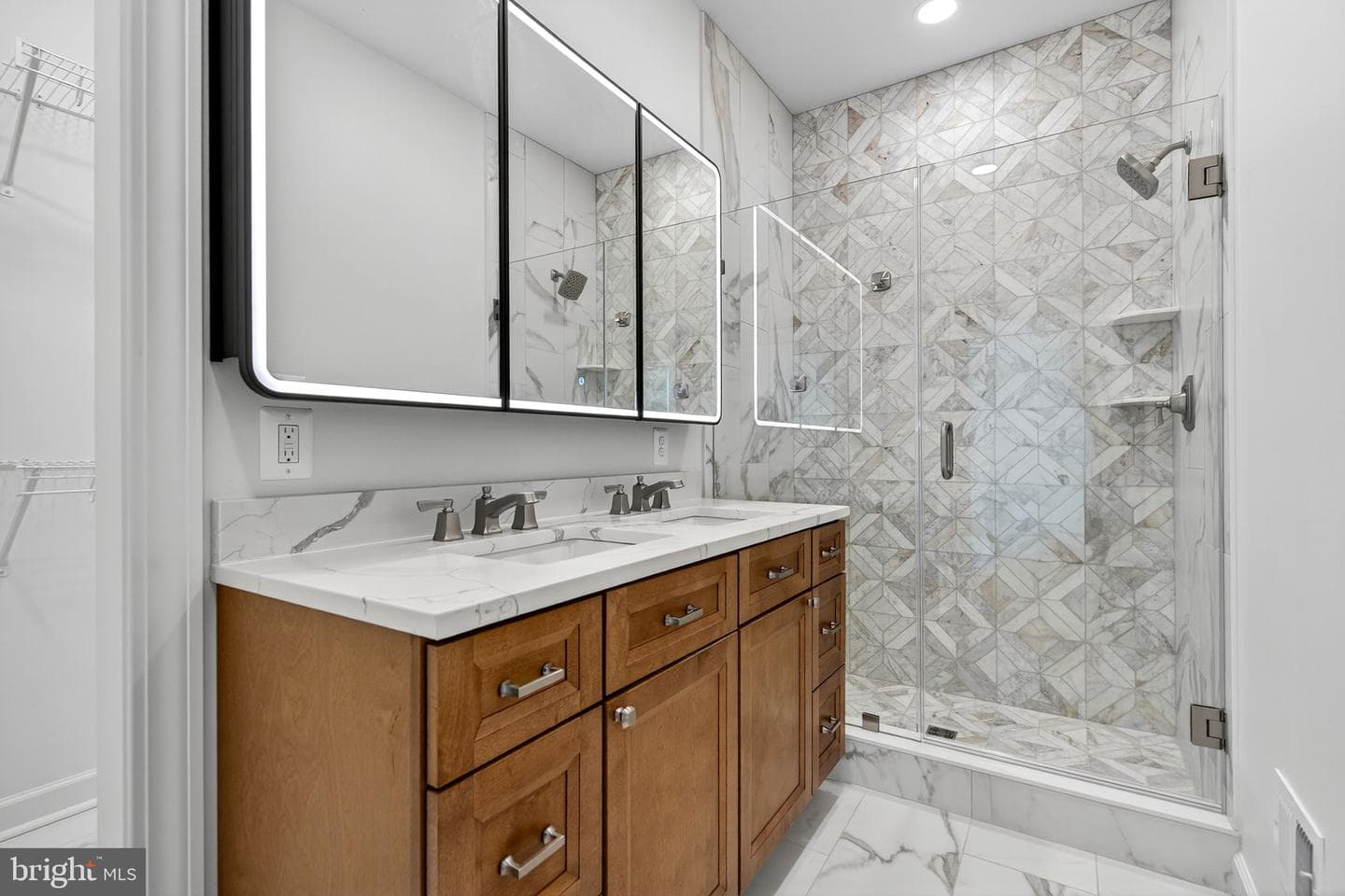 9653 Woodbrook Ln photo 24