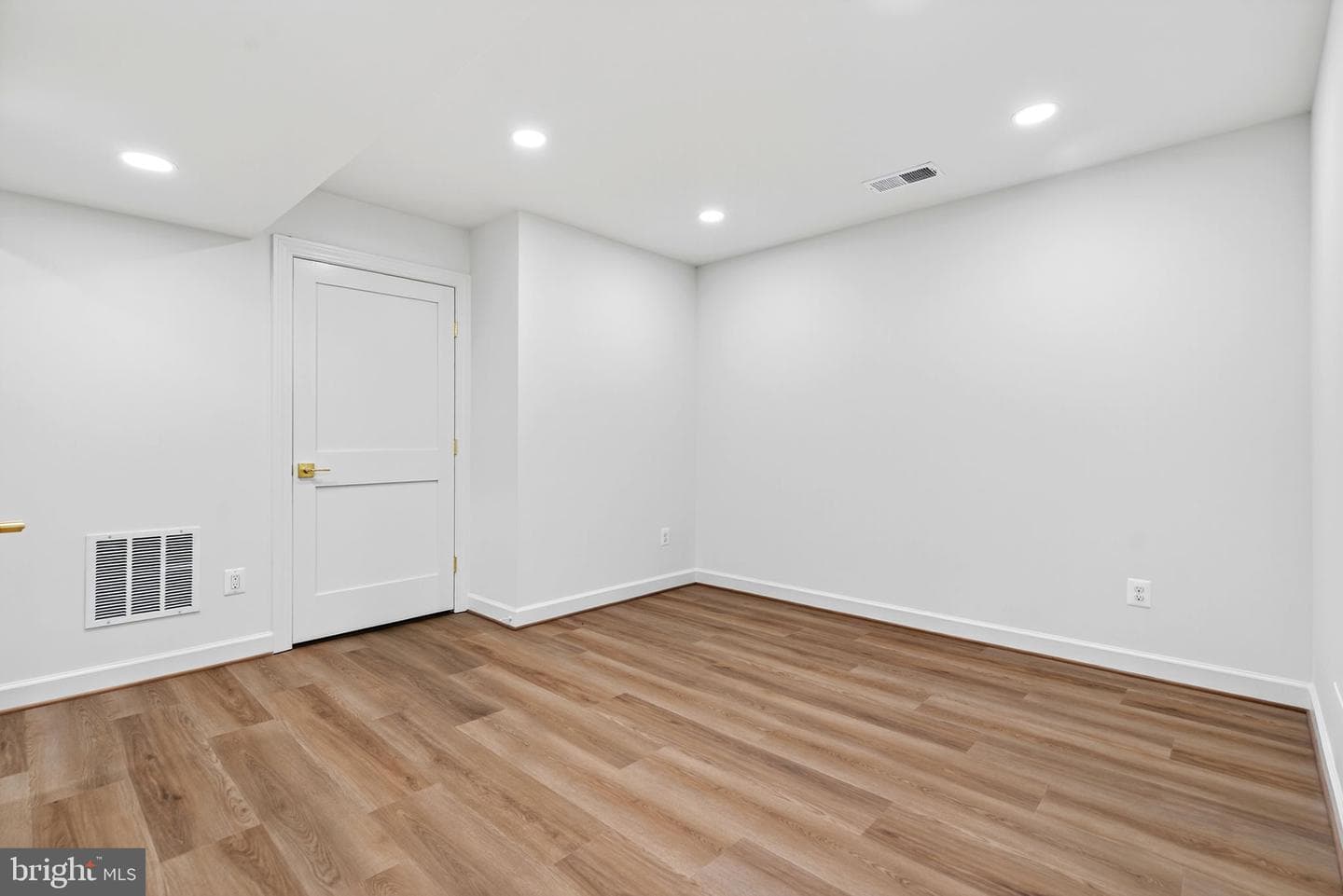9653 Woodbrook Ln photo 36
