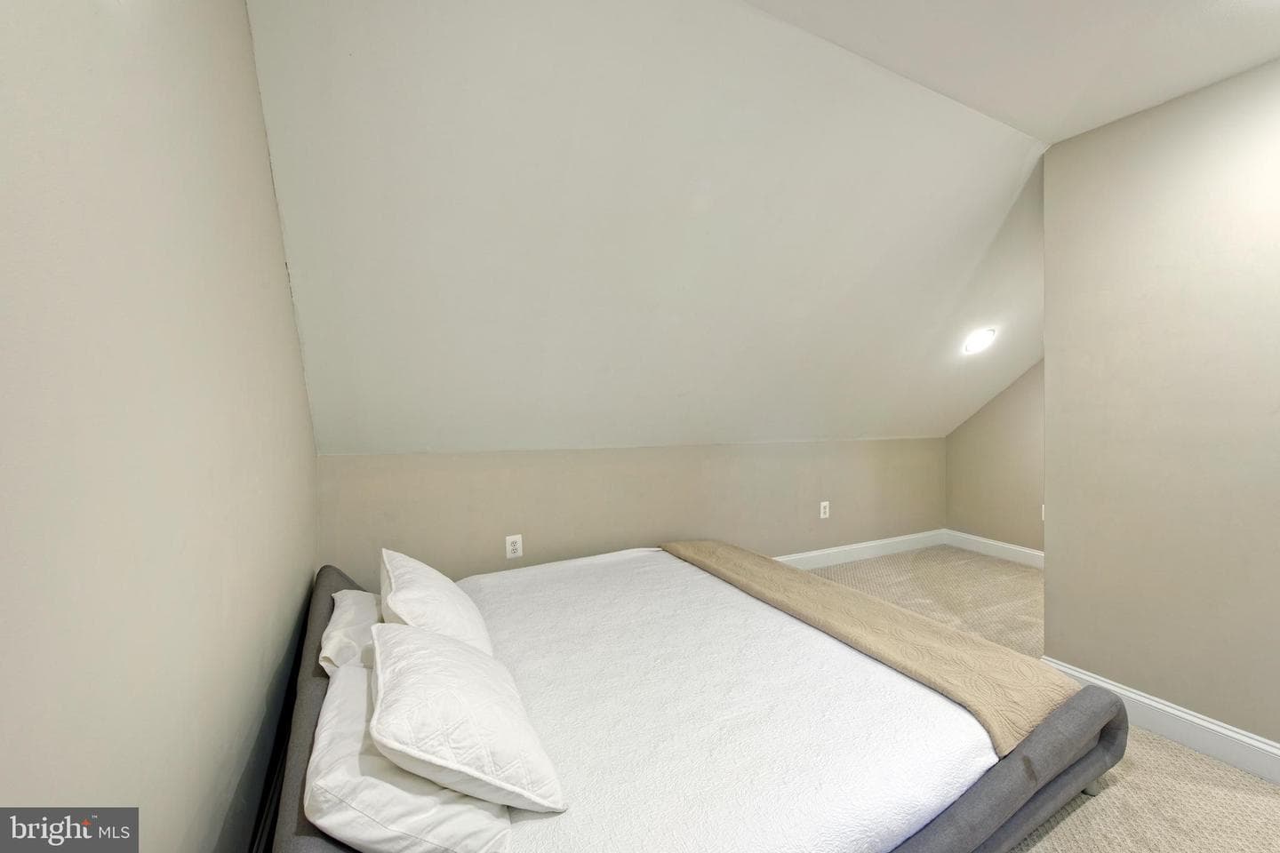 6951 Hilltop Lane photo 34