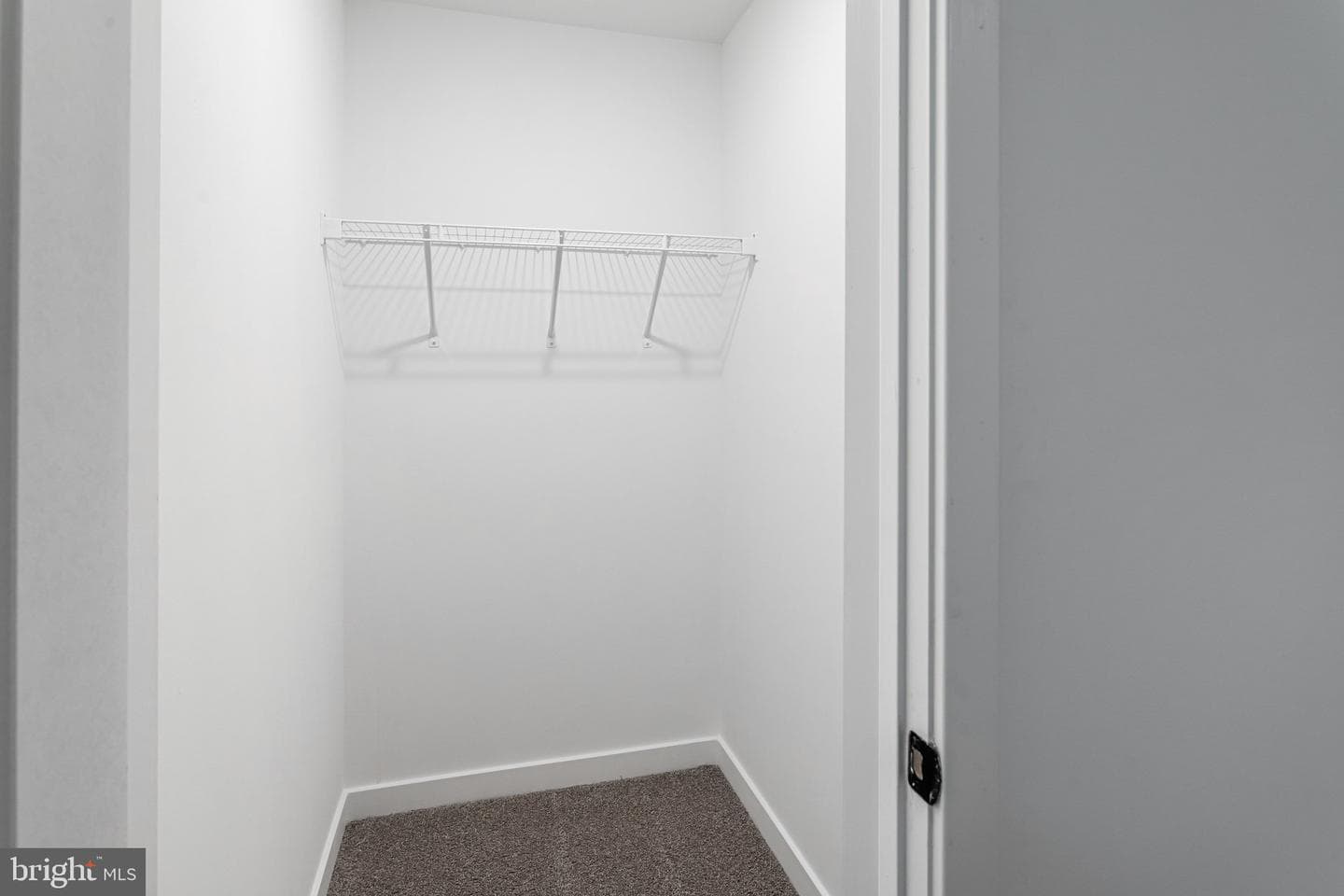 2083 Springvale Drive photo 39