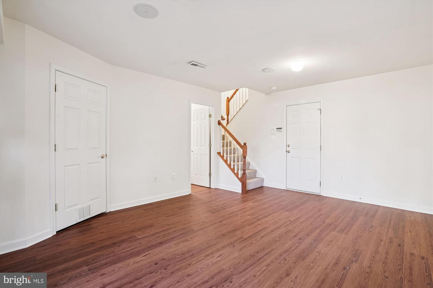 796 Col Edmonds Court photo 38