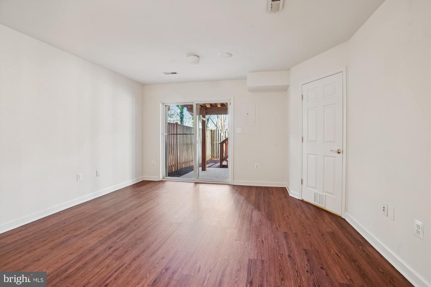 796 Col Edmonds Court photo 42
