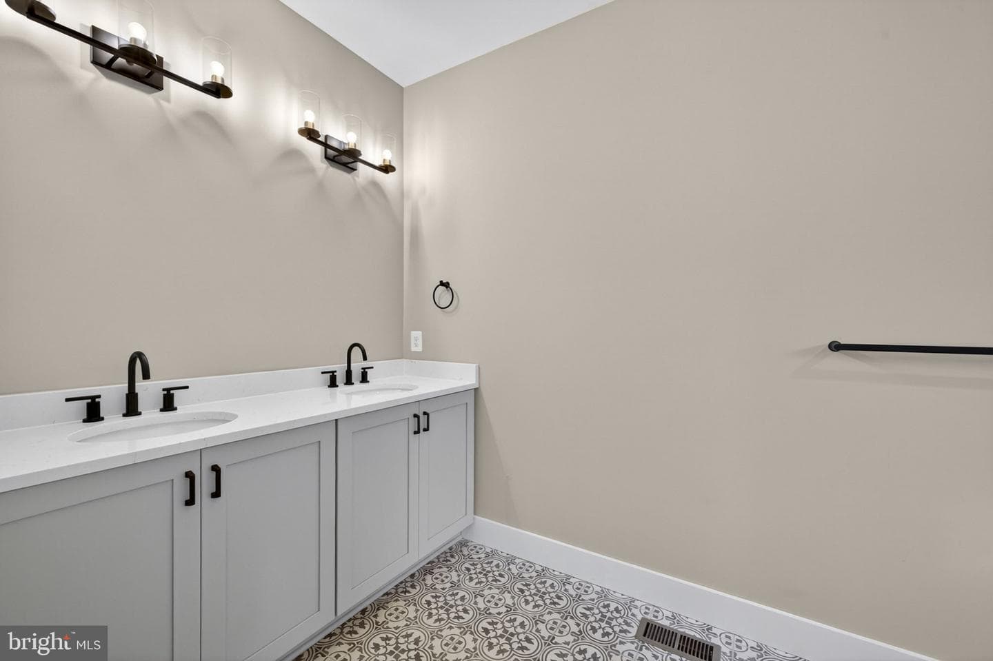 8014 Sherbeyn Road photo 21