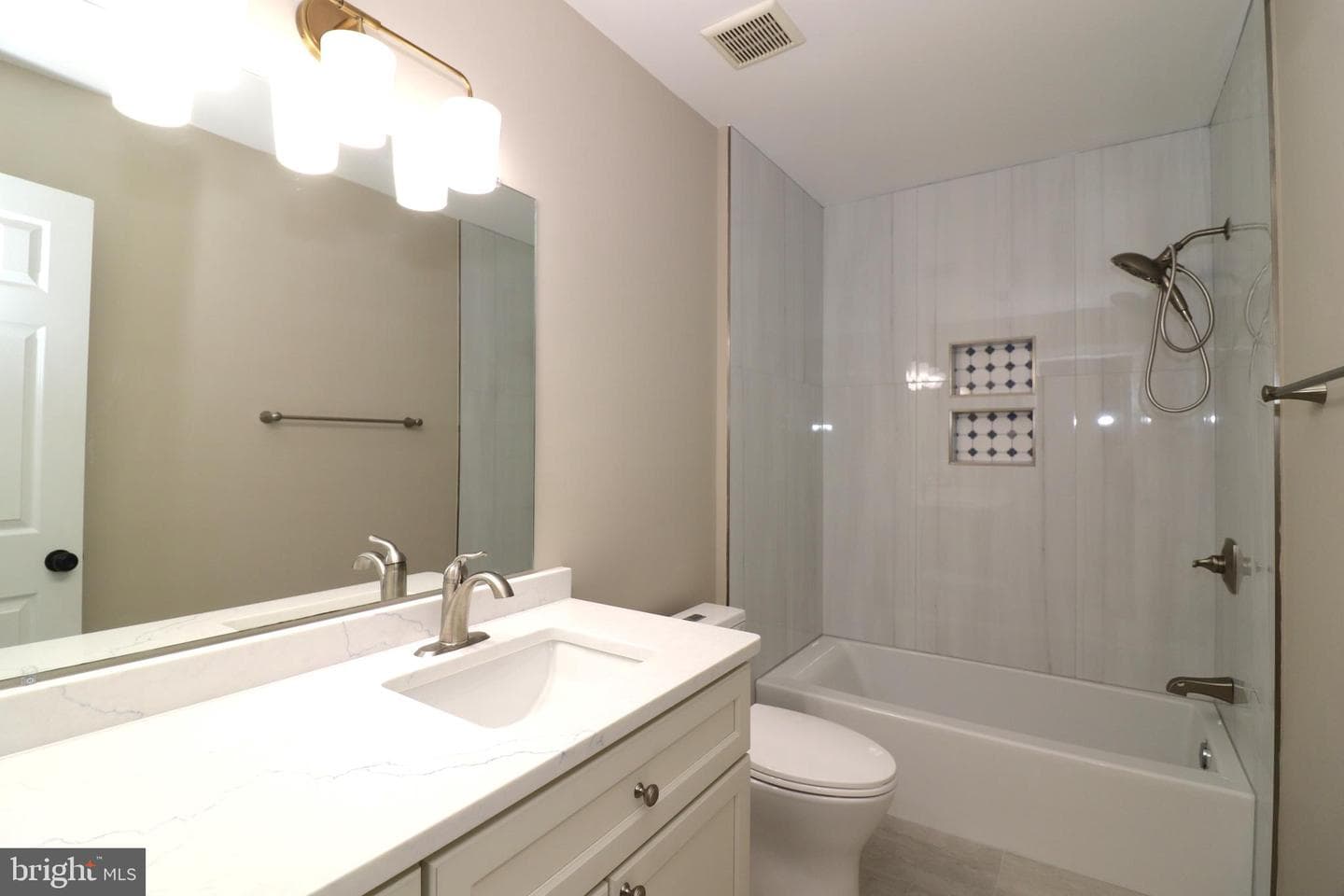 6885 Walnut Heights Drive photo 40
