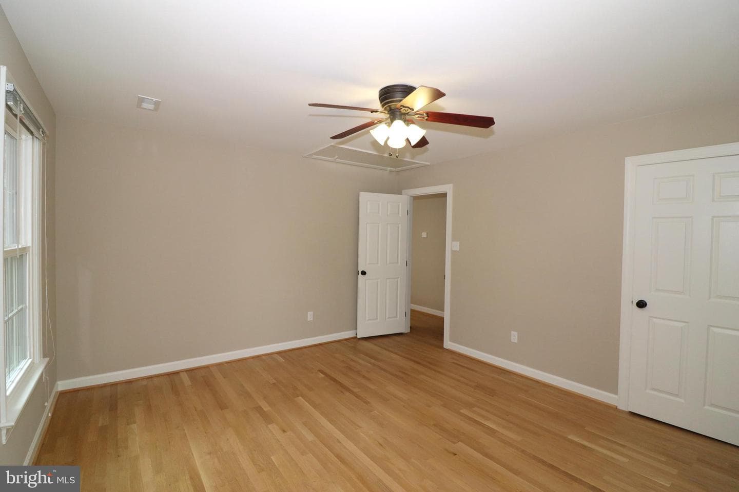6885 Walnut Heights Drive photo 41