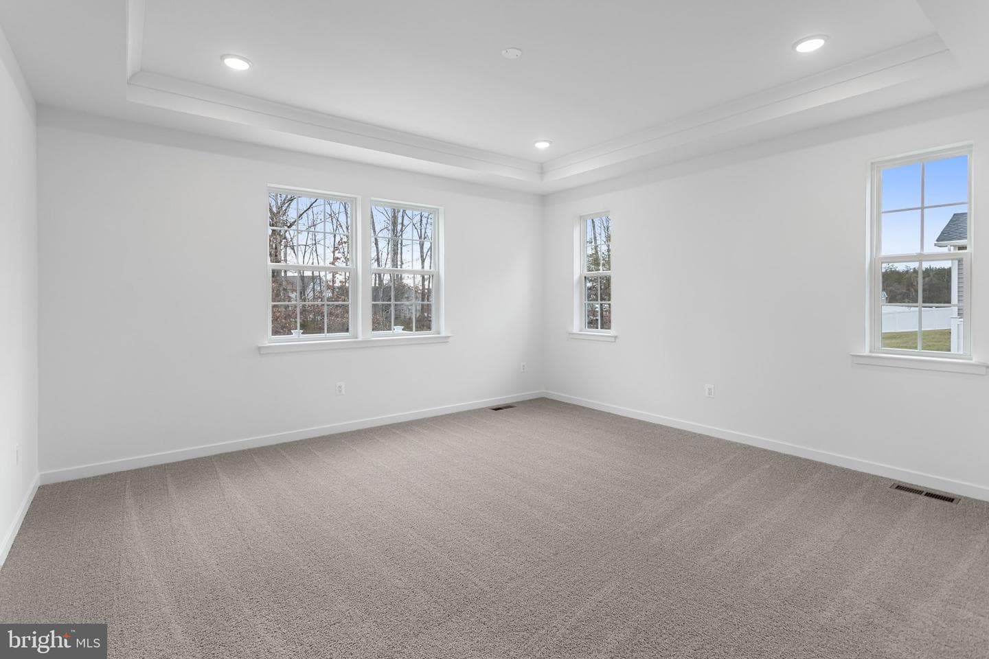 2079 Springvale Drive photo 19