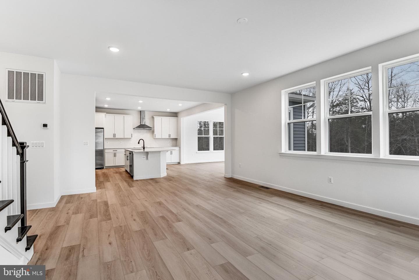 2063 Springvale Drive photo 16