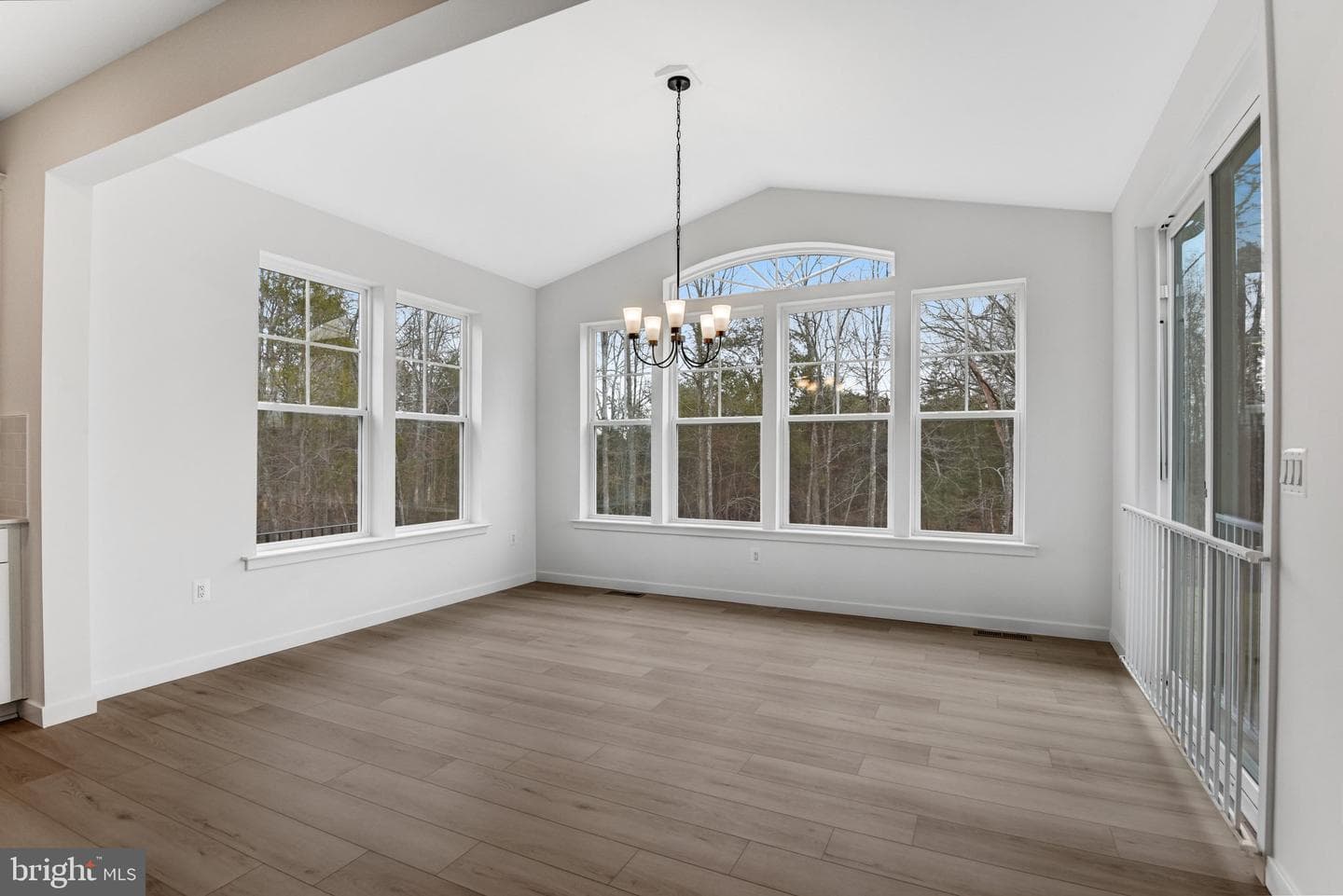 2063 Springvale Drive photo 22