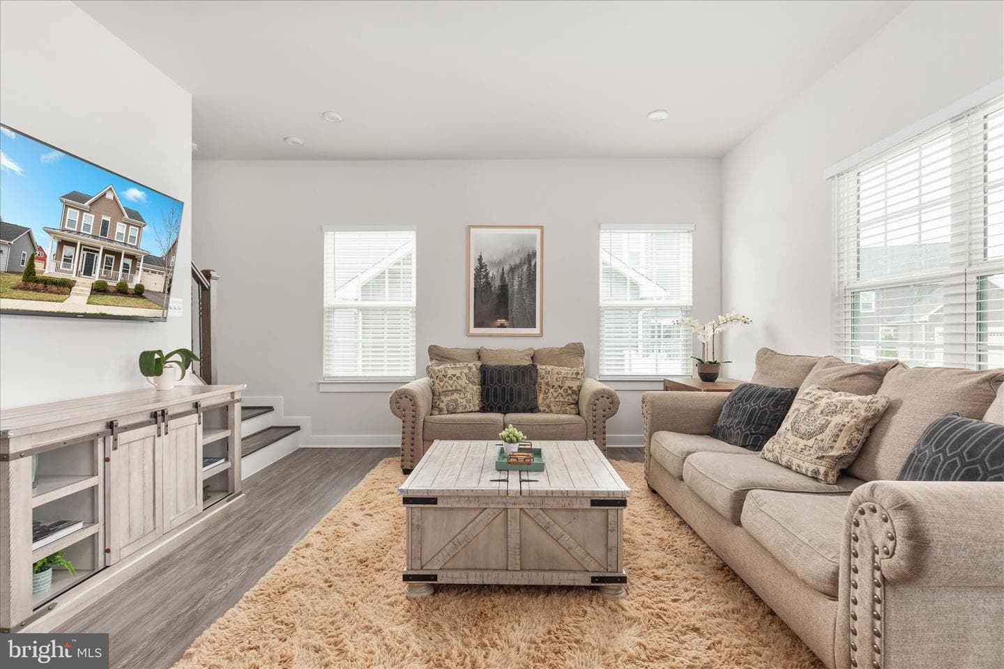 4101 Clarke Street photo 10