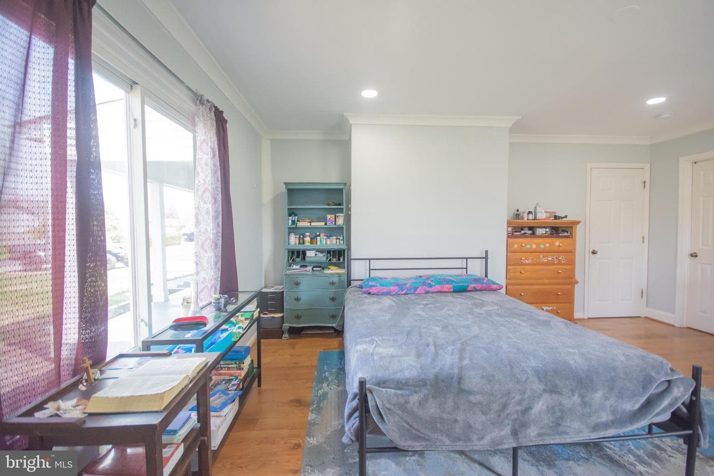 6867 Maplewood Drive photo 18