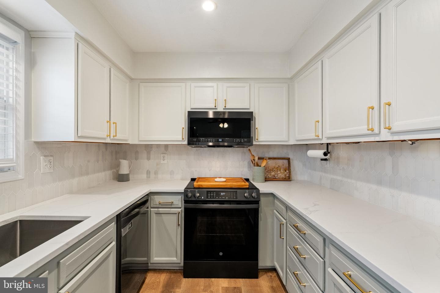 11155 Cedar Lane photo 11