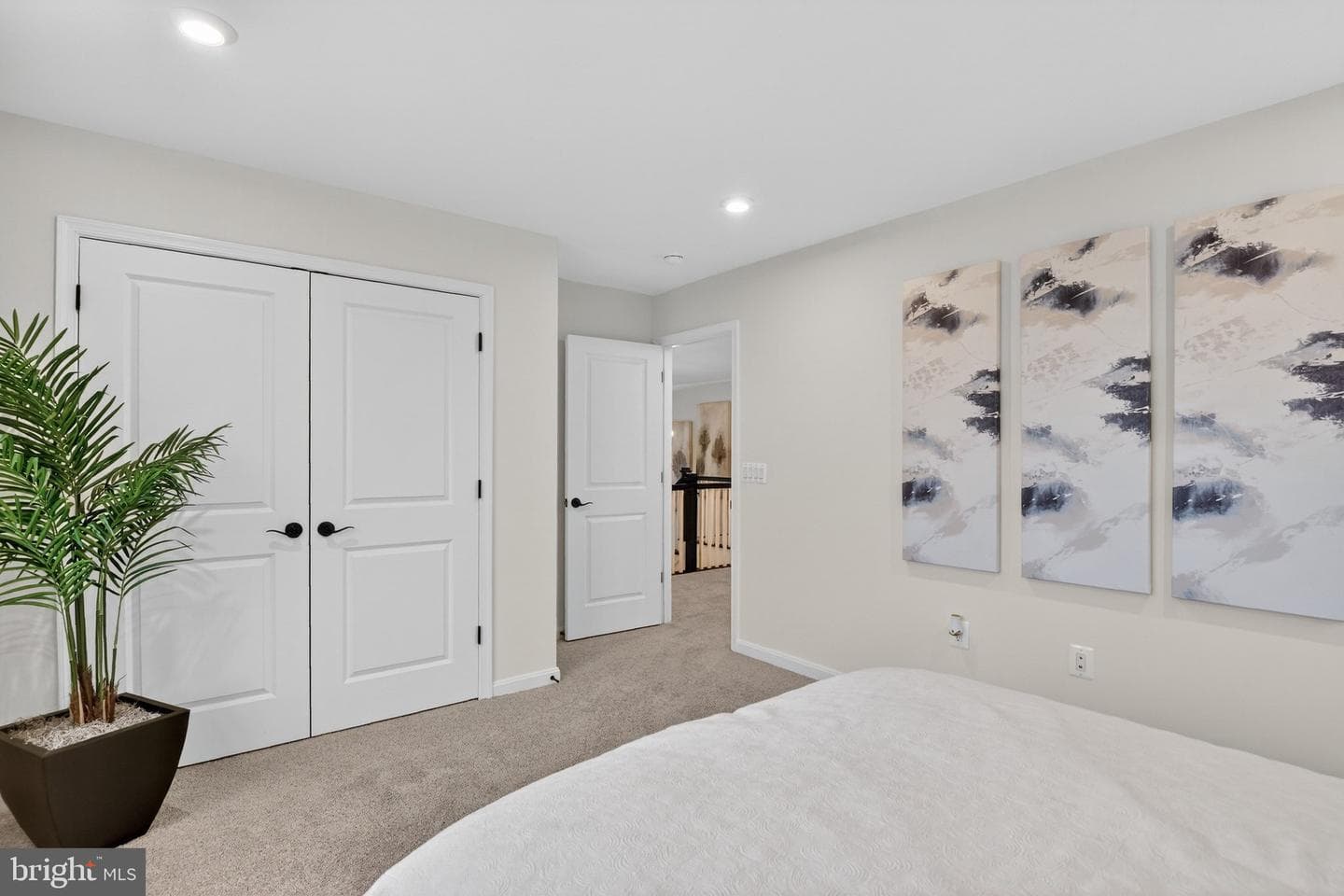 8059 Mckay Street photo 28