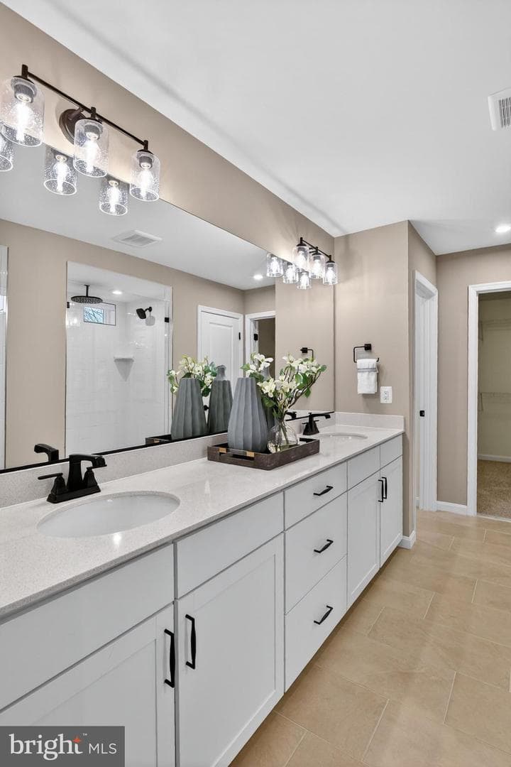 8059 Mckay Street photo 37