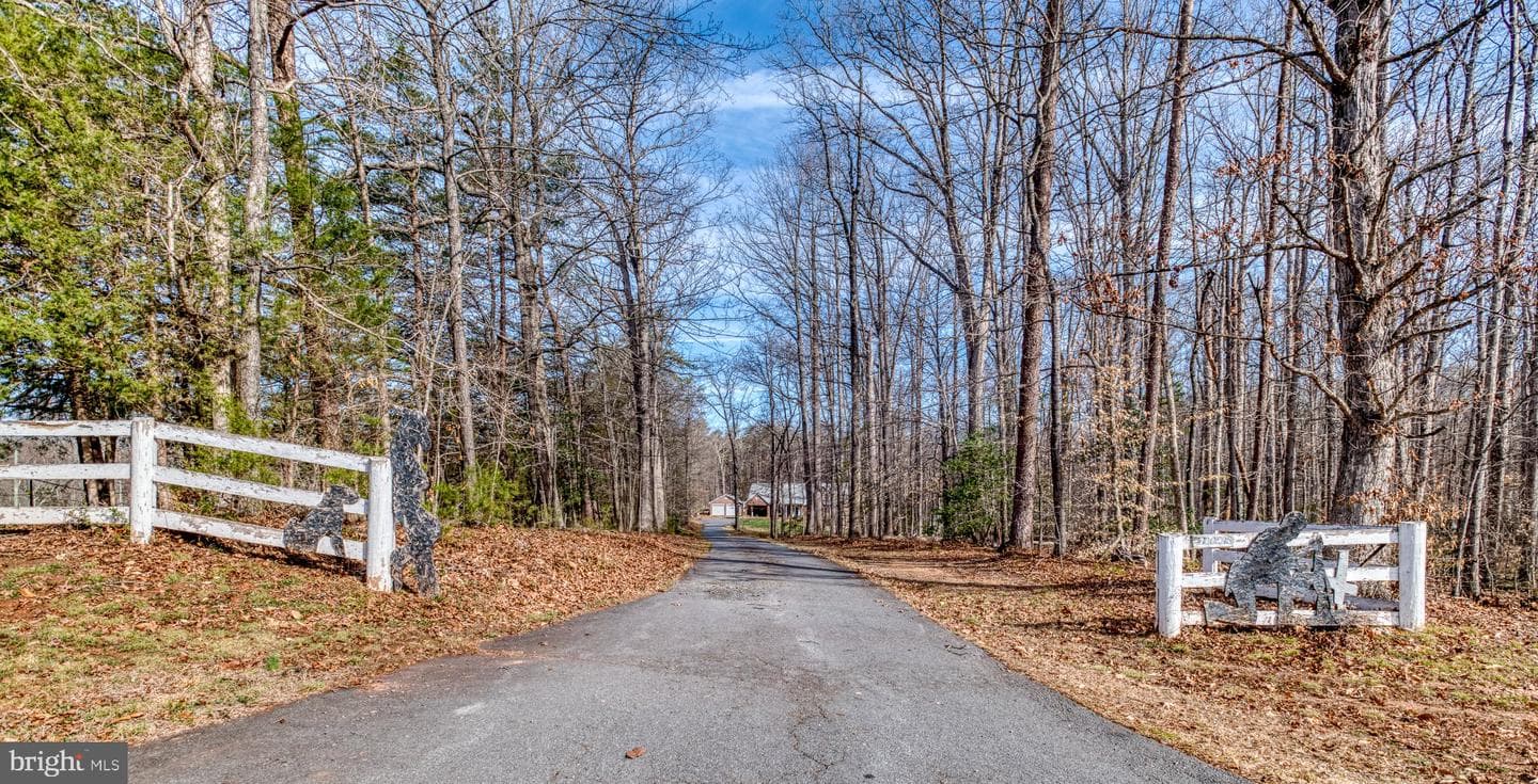 3220 Courtney School Road, Midland