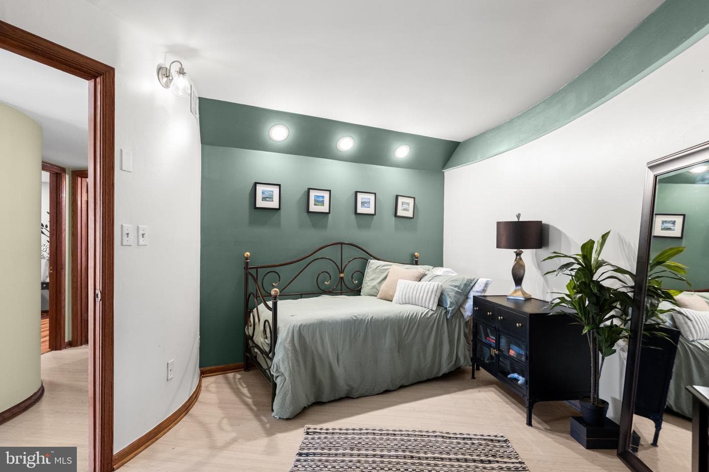 10803 Crest Hill Road photo 15
