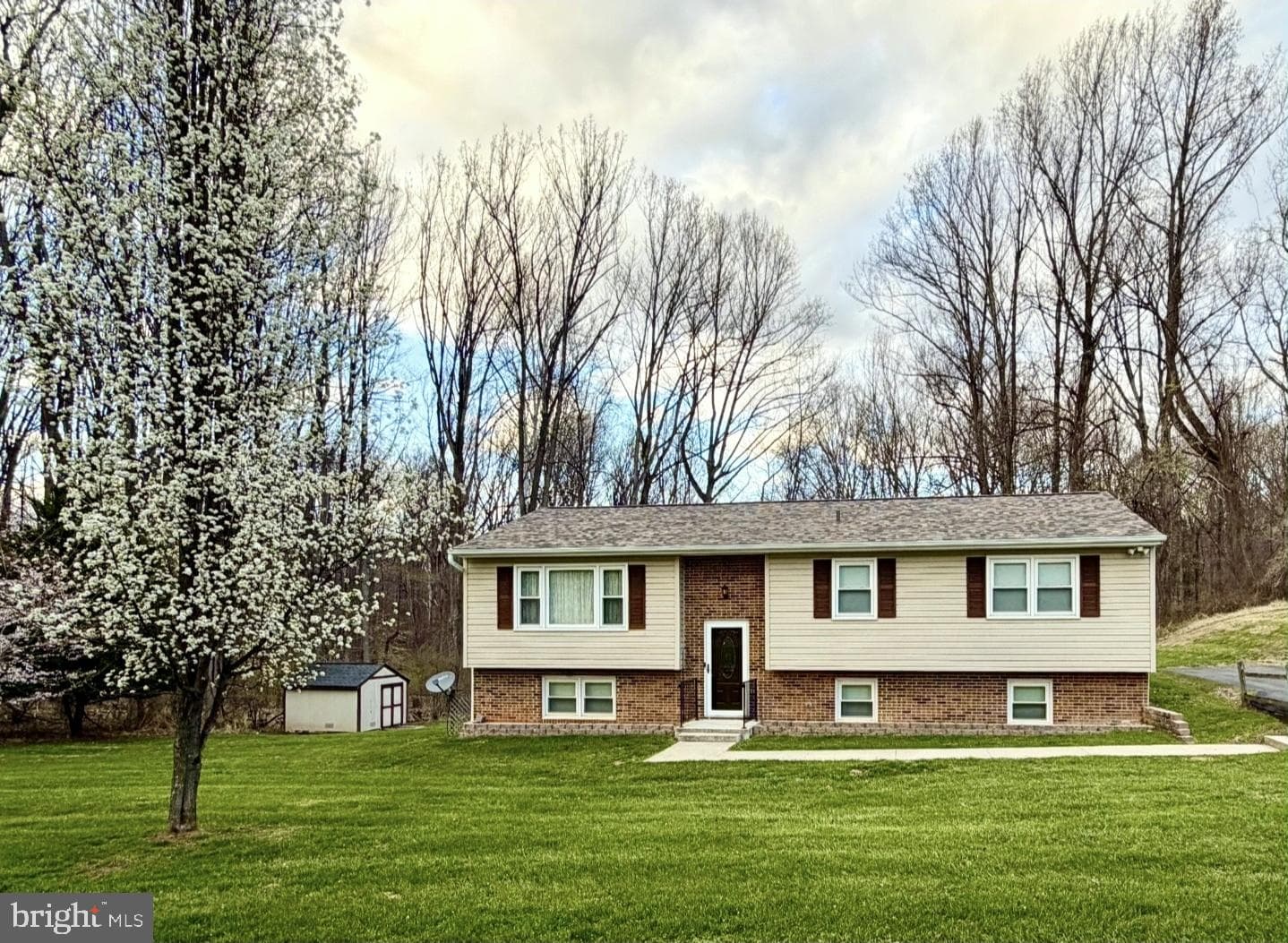 5632 Red Maple Court