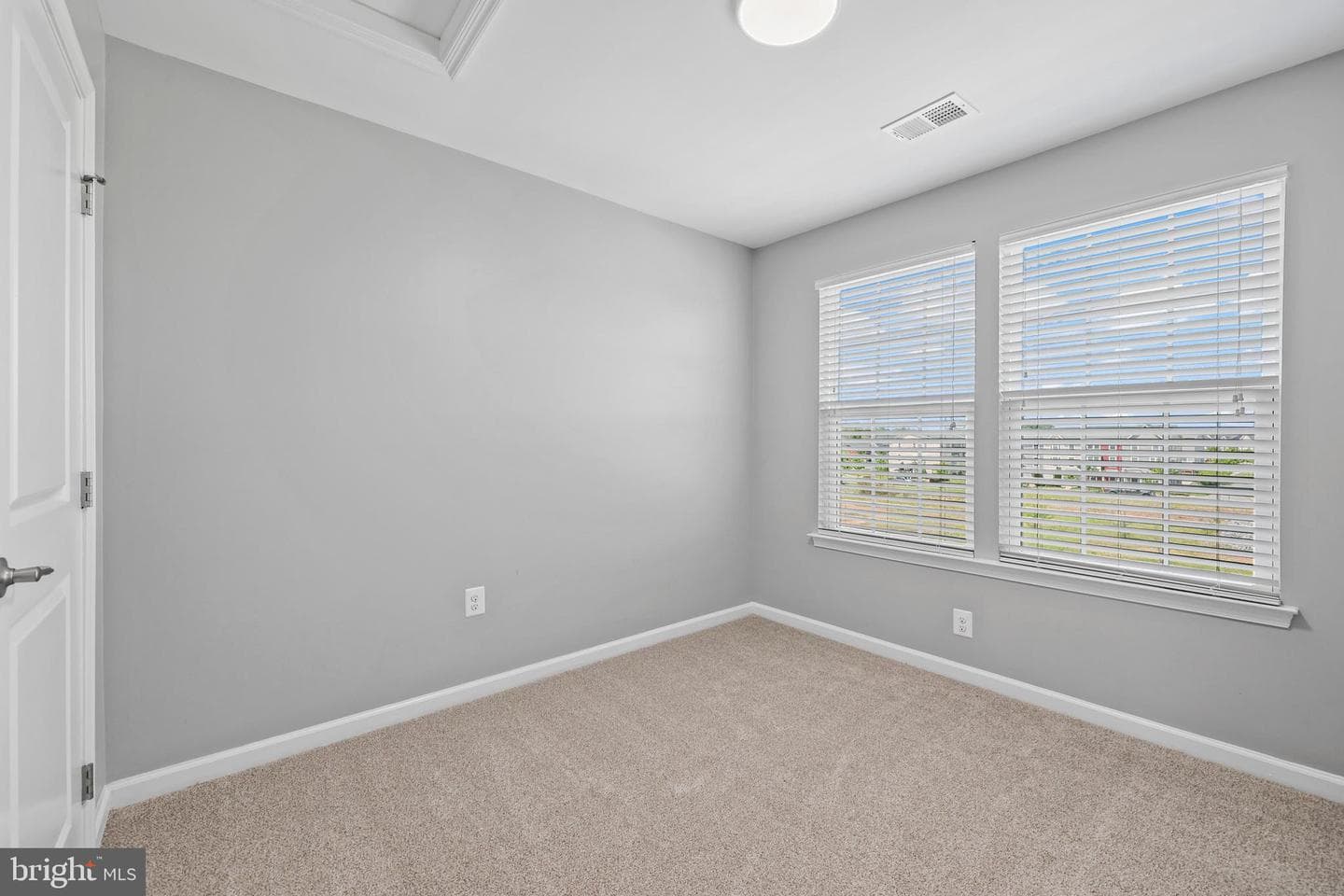 5521 Hale Street photo 26