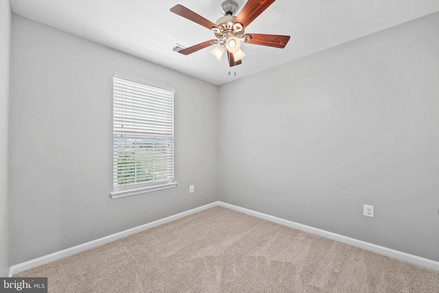 5521 Hale Street photo 29