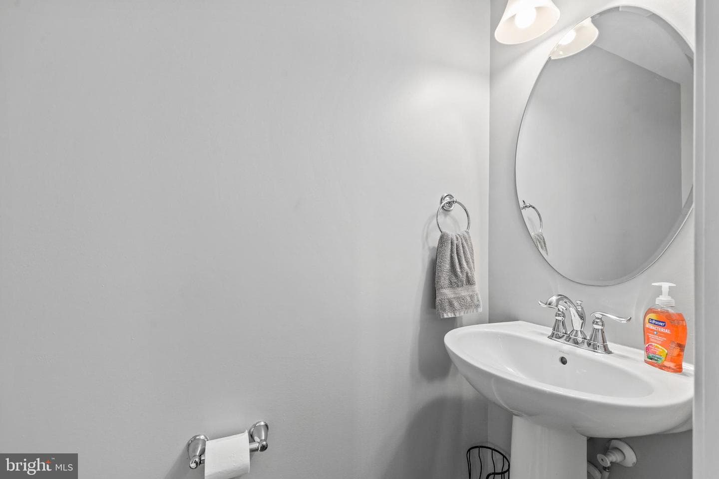 5521 Hale Street photo 6