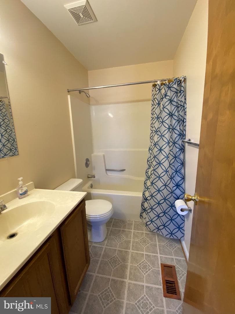 111 Wankoma Drive photo 31