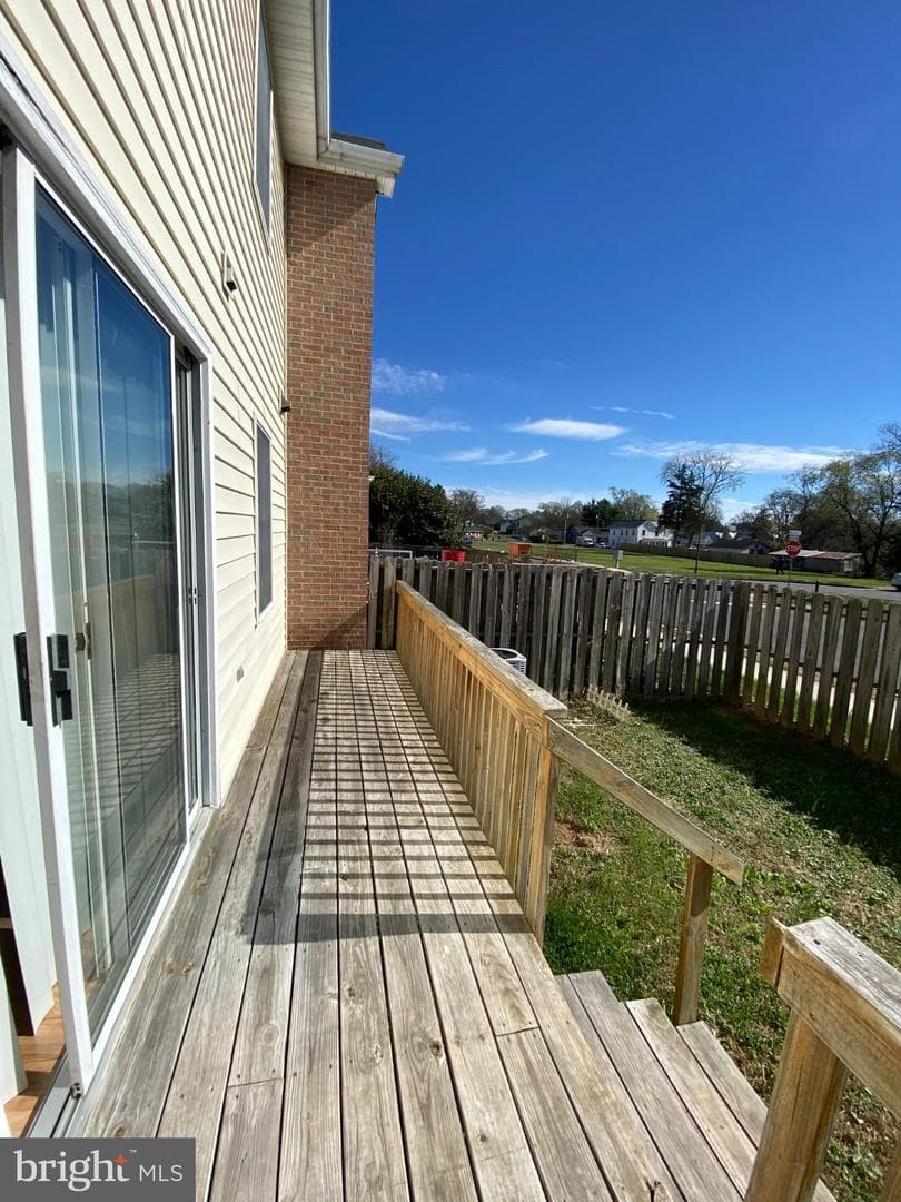 111 Wankoma Drive photo 39