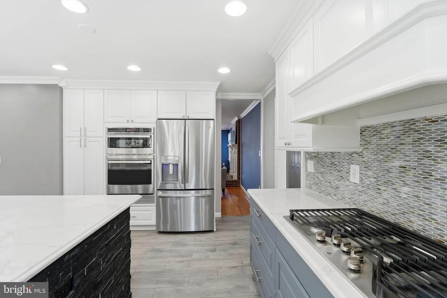 114 Erin Drive photo 15