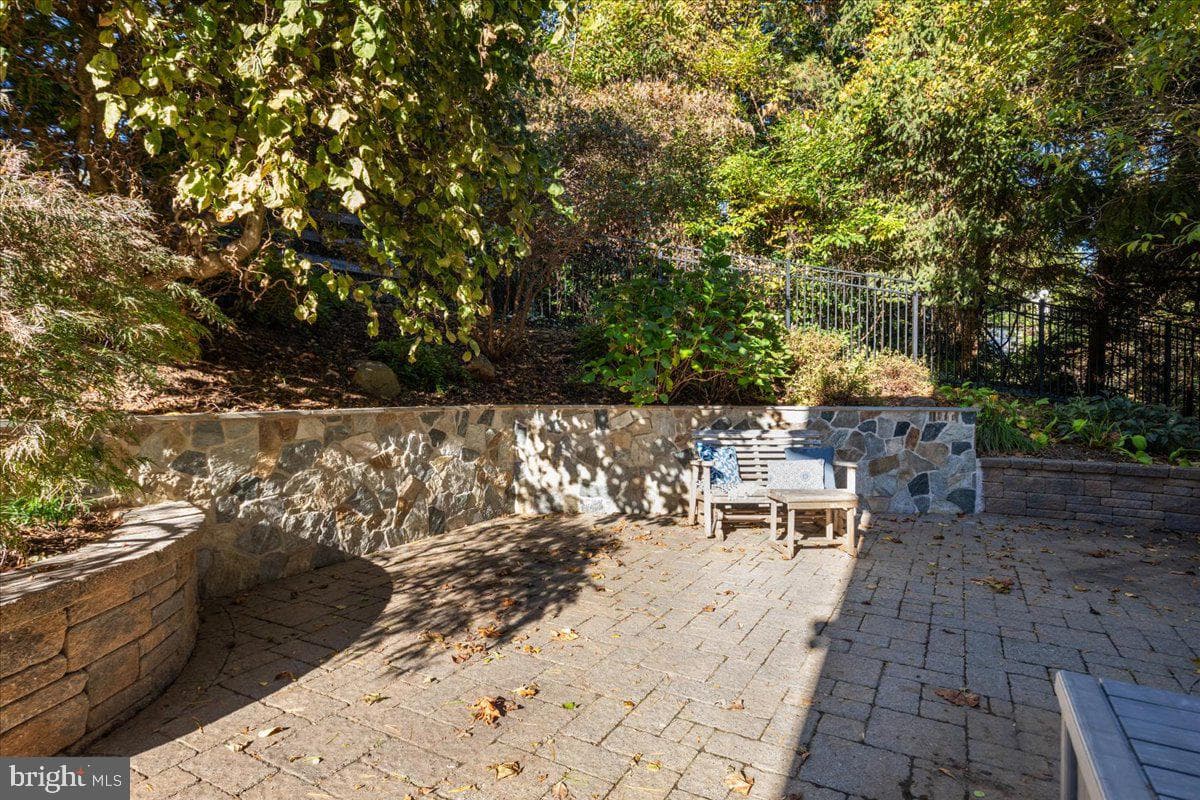 114 Erin Drive photo 74