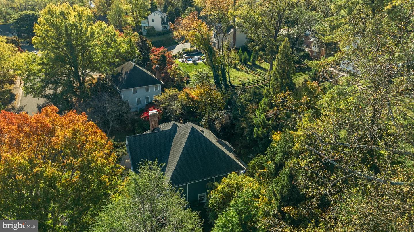 114 Erin Drive photo 87