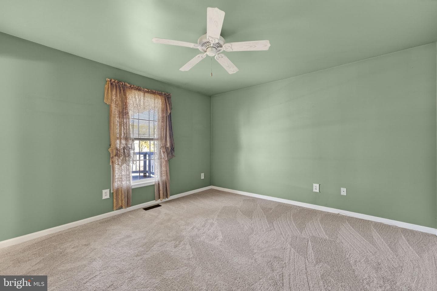 12166 Amanda Court photo 13